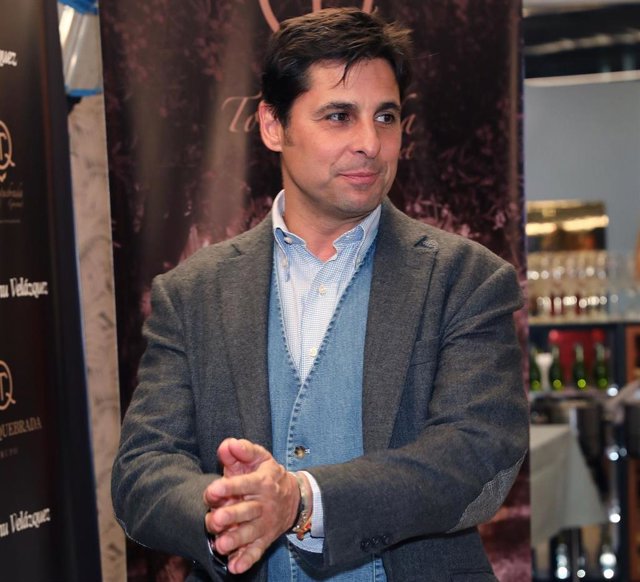 Francisco Rivera muy orgulloso de su hija, Cayetan Rivera y Martínez de Irujo