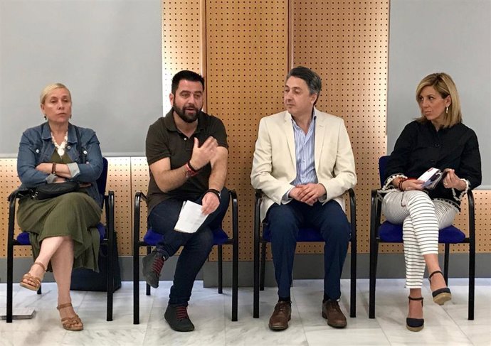 Cádiz.-26M.- Fran González (PSOE) se compromete a hacer de Cádiz una ciudad "100% accesible"