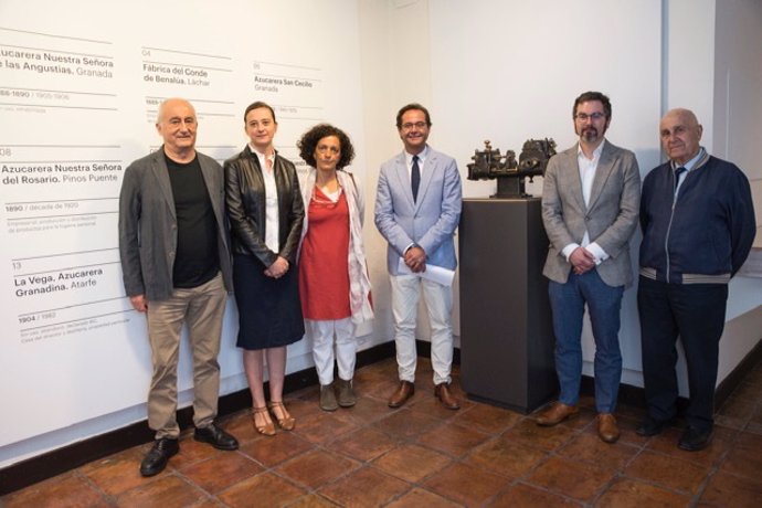Granada.- La Casa de los Tiros exhibe un centenar de piezas sobre la historia de la industria de la remolacha en la Vega