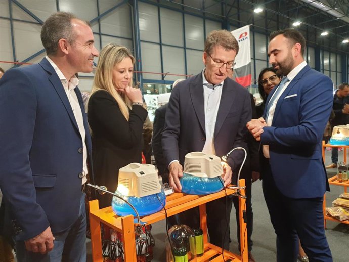 Feijóo visita la feria Expocasa en el pabellón Fexdega de Vilagarcía de Arousa (Pontevedra)