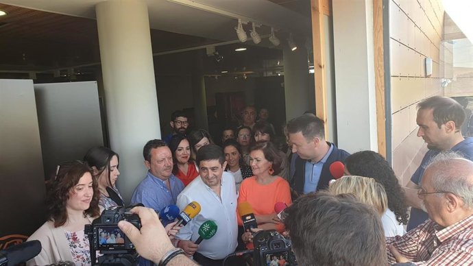 Carmen Calvo critica a Cs por votar con los independentistas para "tumbar" la designación de Iceta