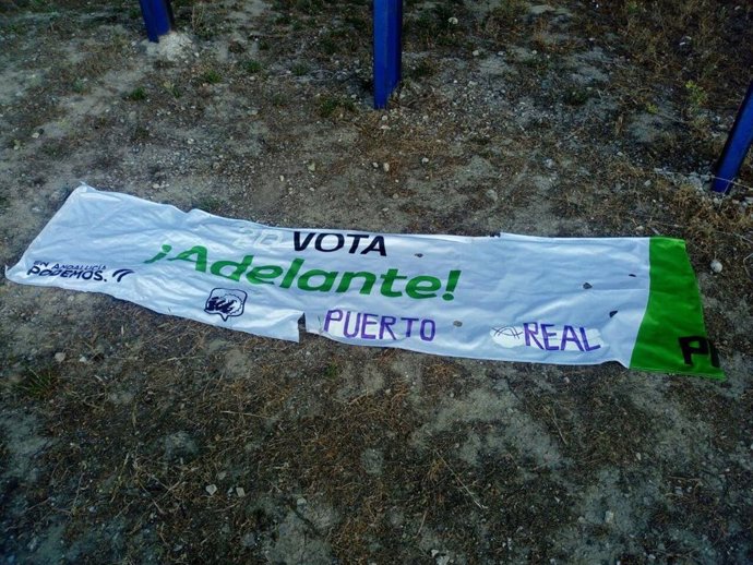 Cádiz.-26M.- Adelante denuncia la destrucción de su publicidad electoral en Puerto Real