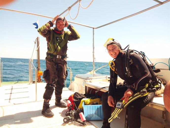 Un 'blogtrip' da a conocer las mejores experiencias náuticas y de buceo en la Costa Cálida a 46.000 turistas franceses