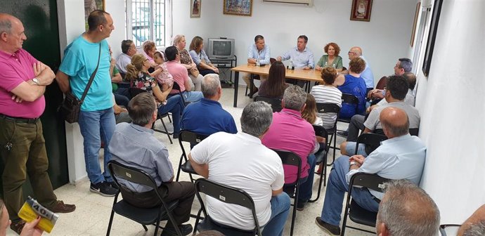 Sevilla.-Espadas promoverá un "gran acuerdo" para rehabilitar viviendas de Alcosa y la adecuación del Edificio Clima