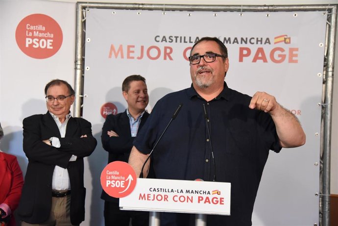 26M.- Page Ironiza Con Suspender El Debate Y Emitir En Su Lugar Un Video Con La Intervención Del Alcalde De Villafranca