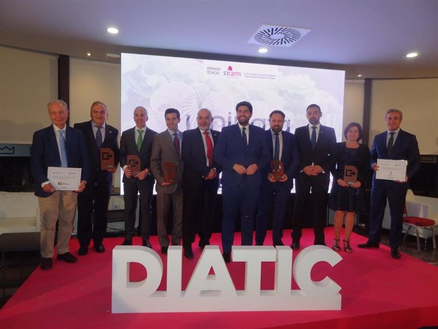 El jefe de Sistemas Informáticos del Puerto de Cartagena y los directivos de Odilo y Metaenlace, premios DIATIC 2019