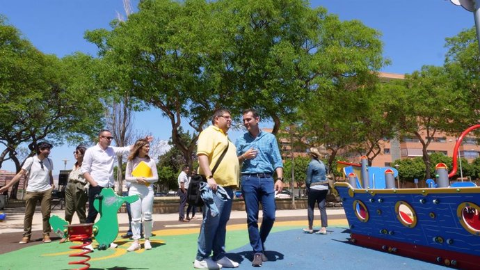Almería.- 26M.- Fernández-Pacheco anuncia más zonas verdes y "más parques infantiles inclusivos y para mascotas"