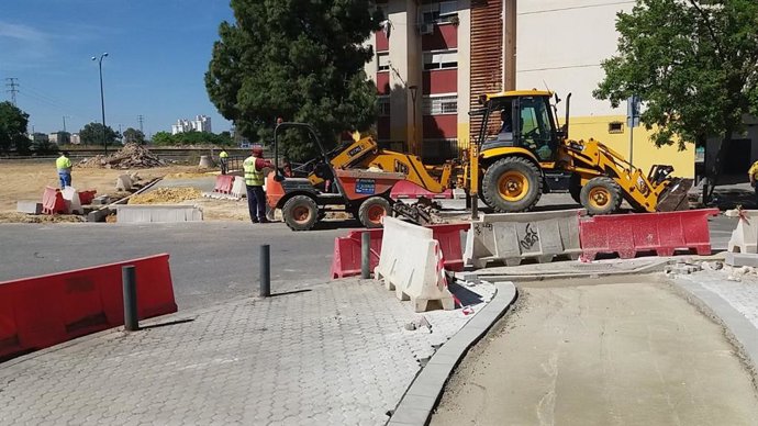 Sevilla.- Comienzan las obras del proyecto para mejorar los accesos al Polígono Sur con 456.000 euros de inversión