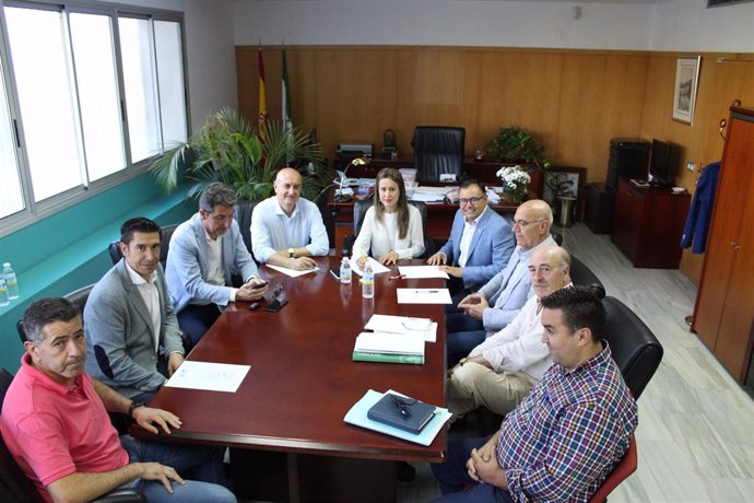 Huelva.- La delegada de la Junta se reúne con empresarios del sector turístico de Lepe