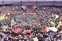 Pedro Sánchez llama a sacar "tarjeta roja" el 26M a las tres derechas que buscan "sumar para gobernar y restar derechos"