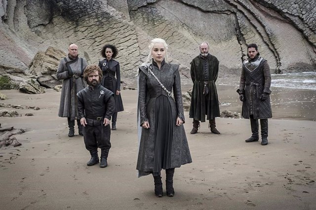 8 Finales Para Juego De Tronos: ¿Quién Matará A Daenerys?
