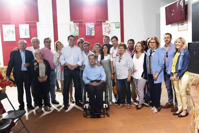 Córdoba.- 26M.- Bellido se compromete a ofrecer servicios básicos a las parcelaciones "tras la modificación de la LOUA"