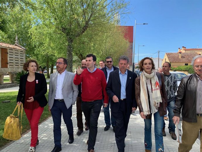 Gonzalo Caballero dice que el voto útil es para que alcaldes socialistas "defiendan la sanidad frente a los recortes"