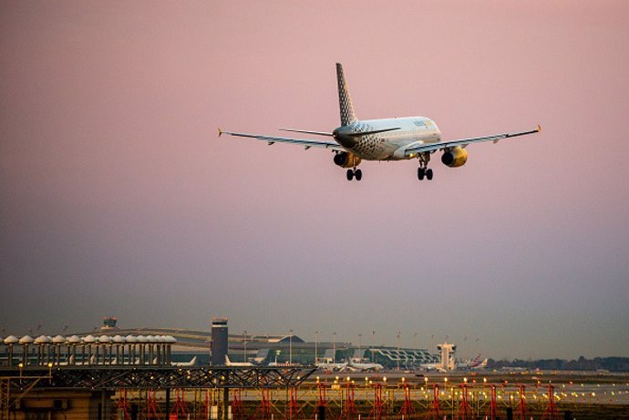 Las 'low cost' transportaron a 1,24 millones de pasajeros en el primer trimestre en Barajas, un 1% más que en 2018