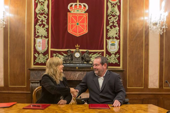 Gobierno y Fundación Caja Navarra impulsarán proyectos para apoyar la retención y el retorno del talento a Navarra