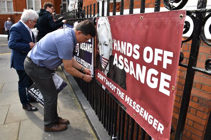 Julian Assange extradition in London