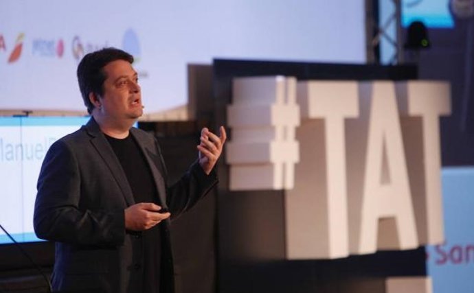 Granada.- #TATGranada repasará algunas historias recientes de Twitter y proyectará el documental #AbroHilo de Movistar+