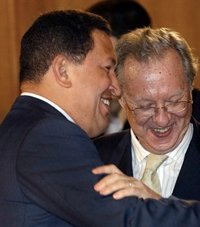 Registran las oficinas de Raúl Morodo, exembajador español en Caracas, por blanqueo de fondos de PDVSA