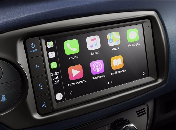 Economía/Motor.- Toyota España actualiza la gama del Yaris con Apple CarPlay y Android Auto