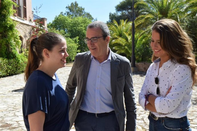 26M.- Unides Podem Promet Impulsar L'Educació Gratuta, Incloent L'Etapa 0-3 Anys I L'Universitria