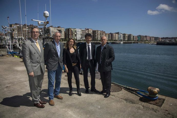 El Clúster Marítimo de Cantabria quiere producir nuevas oportunidades de negocio a la industria pesquera y conservera