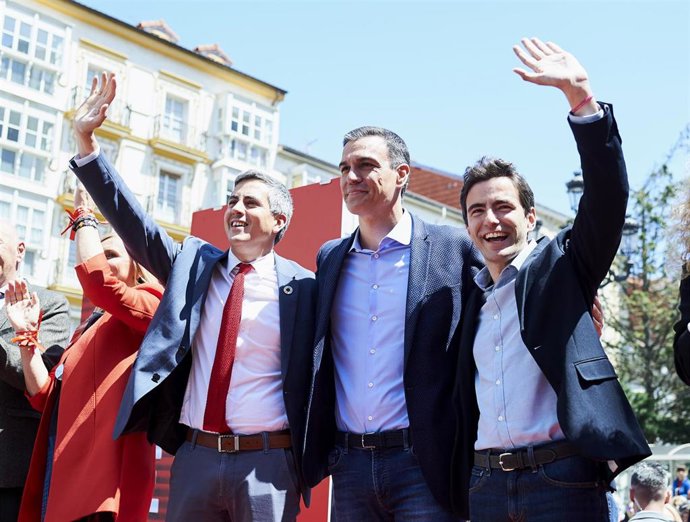 Acto del PSOE en Santander con el presidente del Gobierno en funciones y secretario general del PSOE, Pedro Sánchez 