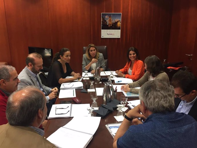 Málaga.-Turismo.-Junta inicia contactos para reforzar la posición del litoral en las distinciones de las banderas azules