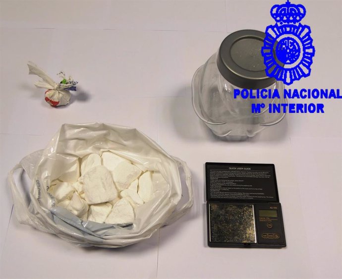 La Policía localiza más de 4.000 dosis de cocaína en una nave abandonada de Redondela (Pontevedra)