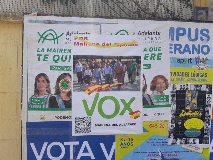 Sevilla.- 26M.- Adelante Mairena denuncia el "tapado sistemático" de sus carteles con propaganda de Vox