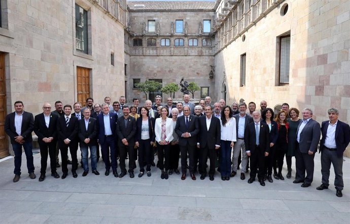 Torra y Chacón se reúnen con la candidatura de la ANC a las elecciones a la Cámara de Barcelona