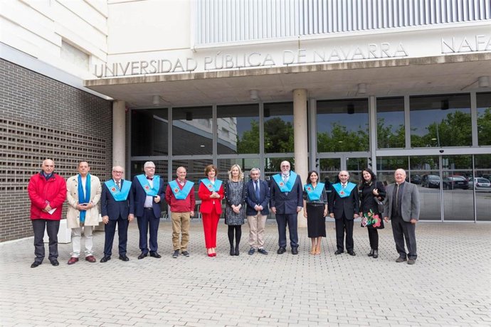 Medio centenar de personas asisten al acto de finalización de estudios del Aula de la Experiencia de la UPNA en Tudela