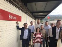 Expedición del PRC a Madrid, 'tirada' en Bárcena casi una hora por una avería en la catenaria