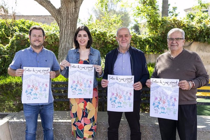 Maria Llauradó, ganadora del concurso del cartel de las fiestas de Sant Maral de Marratxí