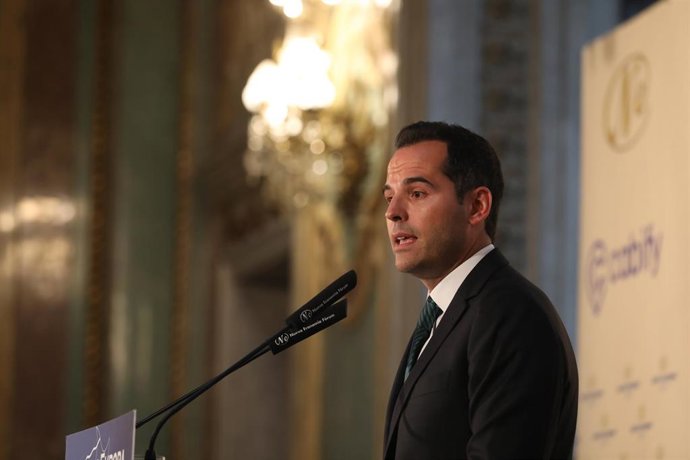 Albert Rivera y el candidato de Ciudadanos a la Presidencia de la Comunidad de Madrid, Ignacio Aguado, participan en un Desayuno Informativo de Nueva Economía Fórum