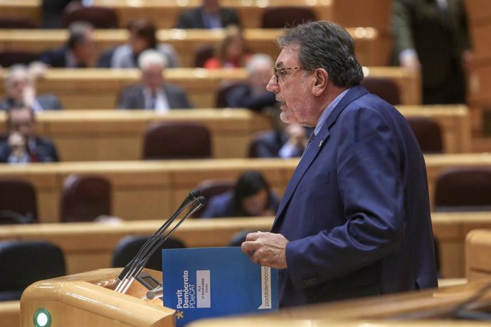 Pleno en el Senado con el objetivo de aprobar la ley de estabilidad presupuestaria y de deuda pública 