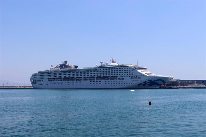Málaga.- Turismo.- Puerto.-Puerto recibe por primera vez el buque 'Sun Princess', que realiza una travesía por el mundo