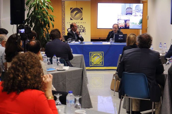 Sevilla.- Enrique Ybarra fomenta la innovación y el progreso en el VI Encuentro Económico de la UPO