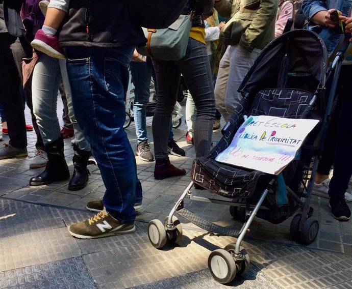 Familias de Barcelona reivindican el criterio de proximidad al asignar plazas de P3