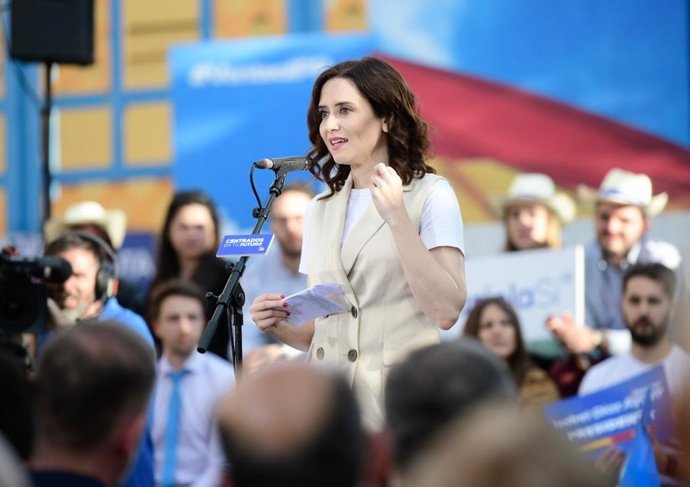 26M.- Ayuso Afea A Cs Y Vox Que Quieran "Destrozar" Al PP Y Reivindica Que Solo Su Partido Combate "A Las Izquierdas"