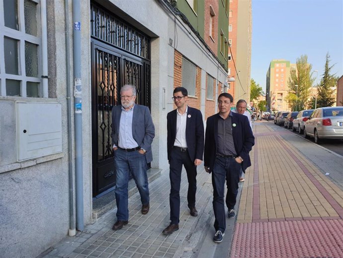 FOTO: EP. Rodríguez Ibarra (i) junto a José Luis Mateos (c) y Fernando Pablos (d) en Salamanca