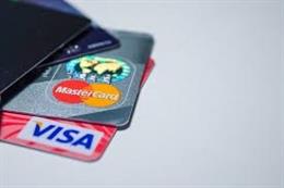Maduro busca crear un sistema de pago independiente de Visa y Mastercard por miedo a las sanciones de EEUU