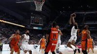 El Real Madrid olvida la Final Four ante Valencia Basket y defiende su liderato