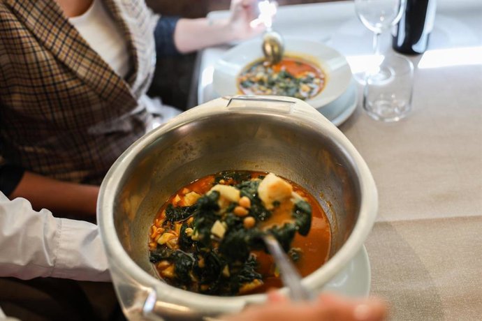 El potaje de vigilia y la torrija, los platos más típicos de Semana Santa