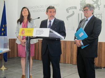 PRESENTACIÓN DELEGADO URNAS Y PAPELETAS ELECCIONES