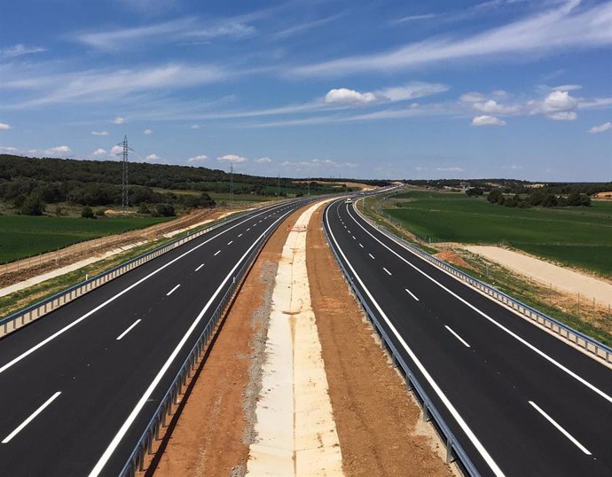 Fomento prevé poner en servicio el viernes el tramo La Mallona-Venta Nueva de la Autovía del Duero, A-11