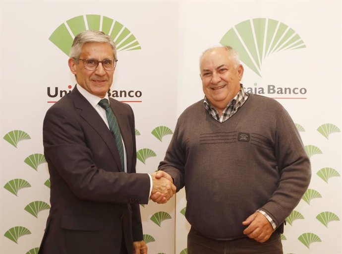 Unicaja Banco facilita el crédito a los protésicos dentales de Castilla y León