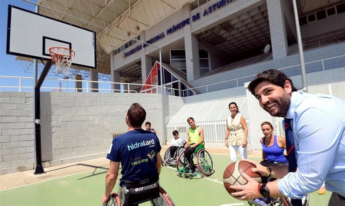 26M.- López Miras: "El Deporte Nos Hace Mejores Y Fortalece Nuestra Identidad Como Región"