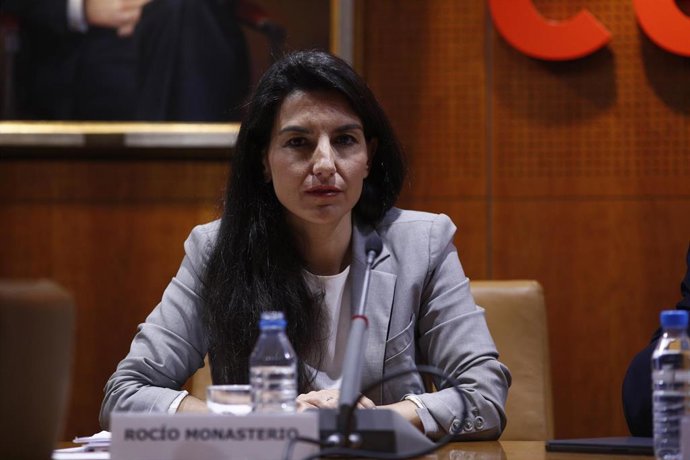 La candidata de VOX a la Presidencia de la Comunidad de Madrid, Rocío Monasterio, se reúne con el presidente de la patronal madrileña CEIM, Juan Pablo Lázaro   