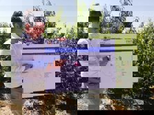 El consejero mostrando mapa de cultivos afectados