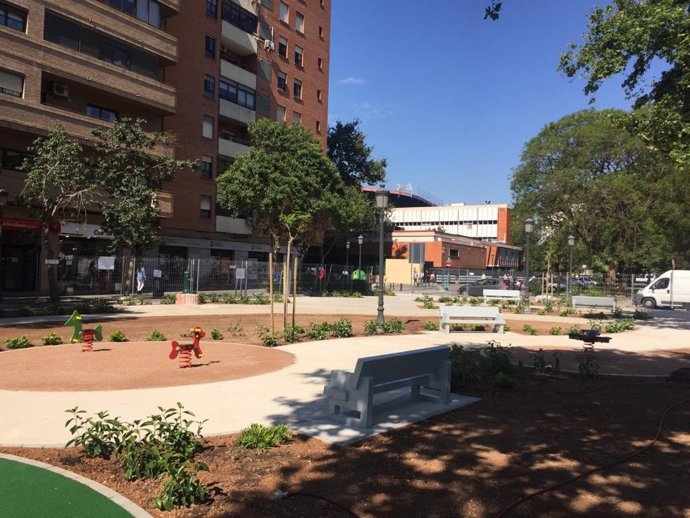 Remodelación del jardín ubicado en la confluencia de la avenida blasco ibañez con la calle bélgica